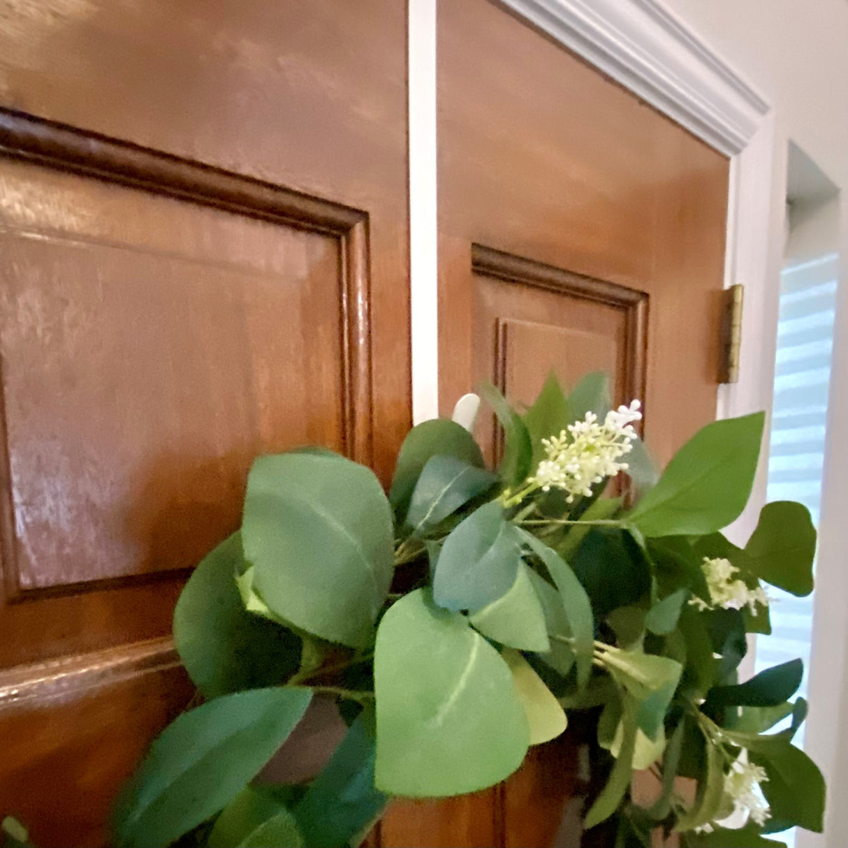 Dual-Sided Wreath Hanger - 5 Colors Available