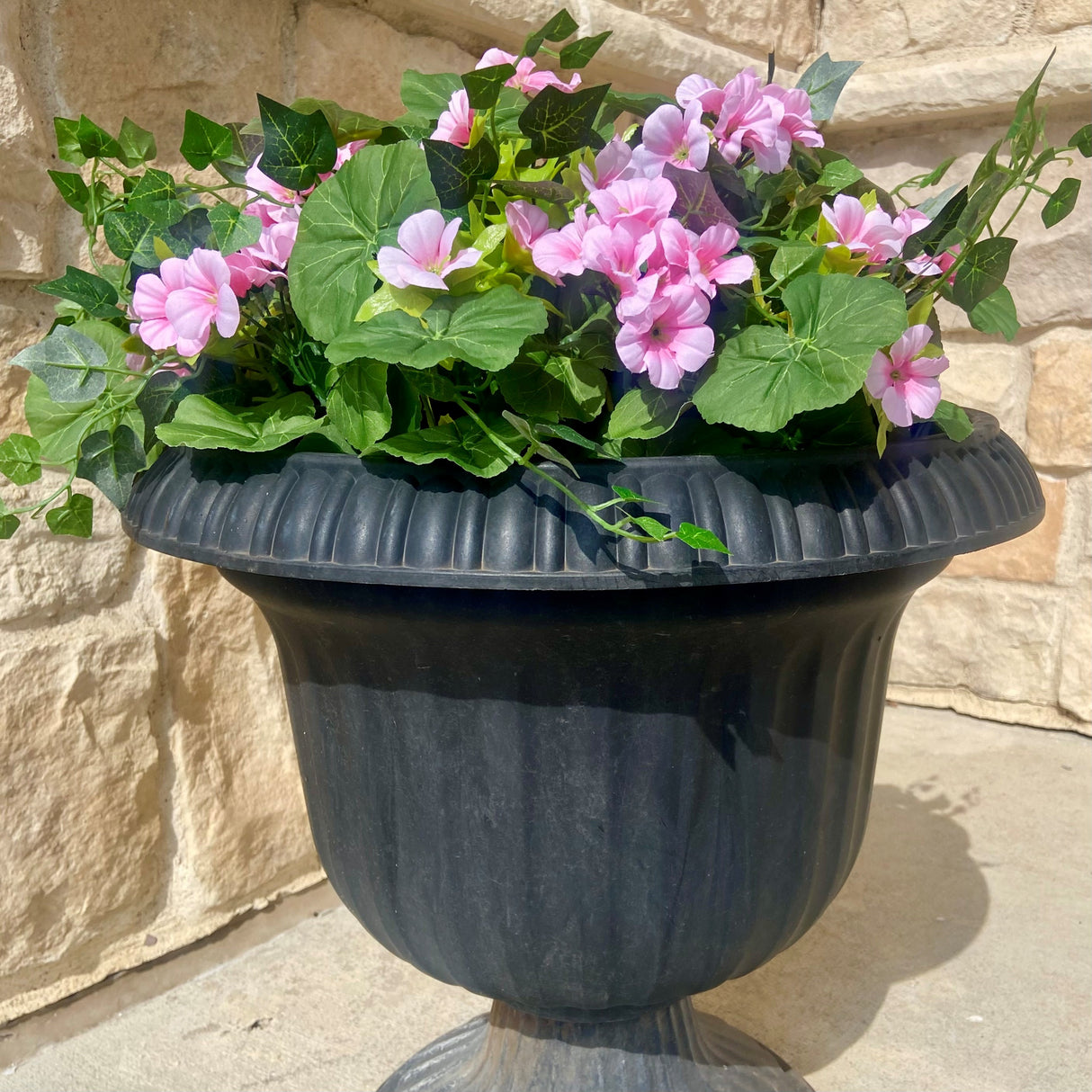 Wild Geranium Urn Filler with Adjustable Height