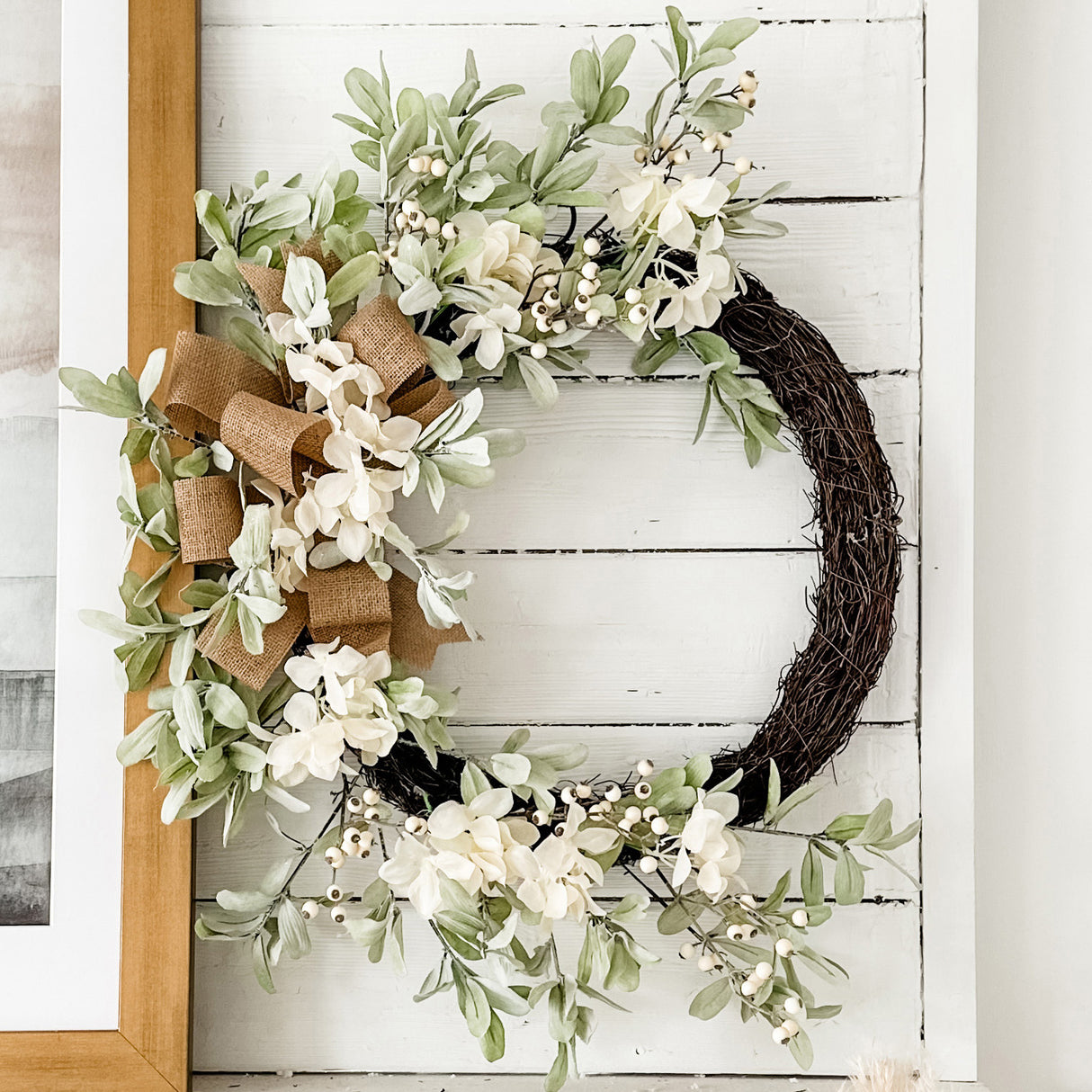 28 Inch Round Grapevine Hydrangea Wreath