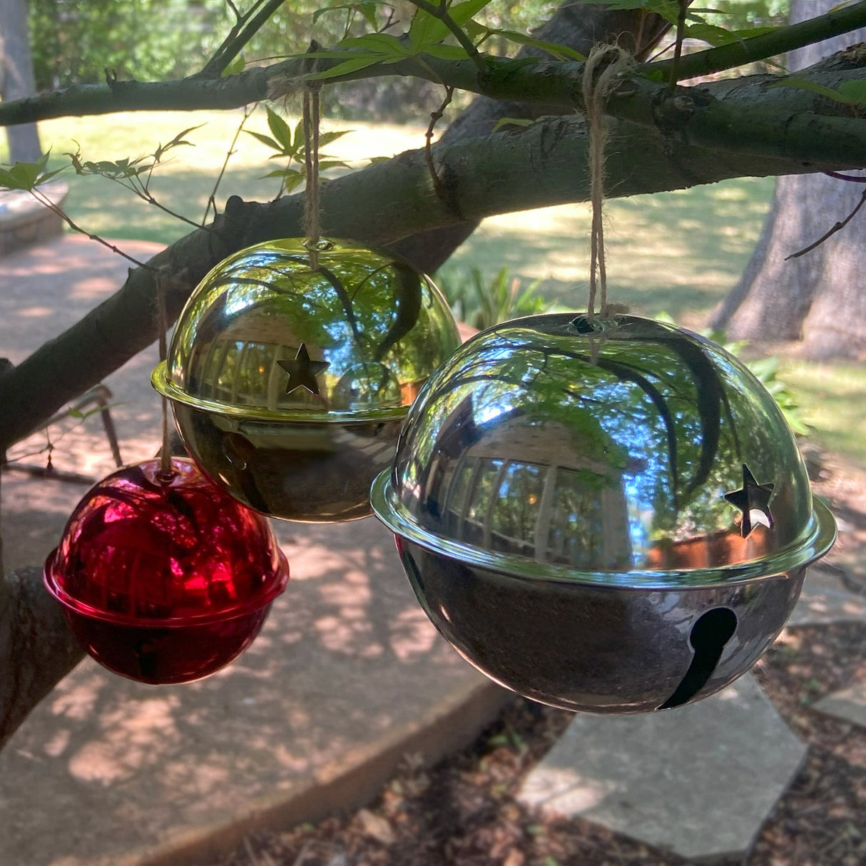 Christmas Ornament - Adapt Nesting Jingle Bells 120 Mm (4.7 Inch) - Gold, Silver, Red