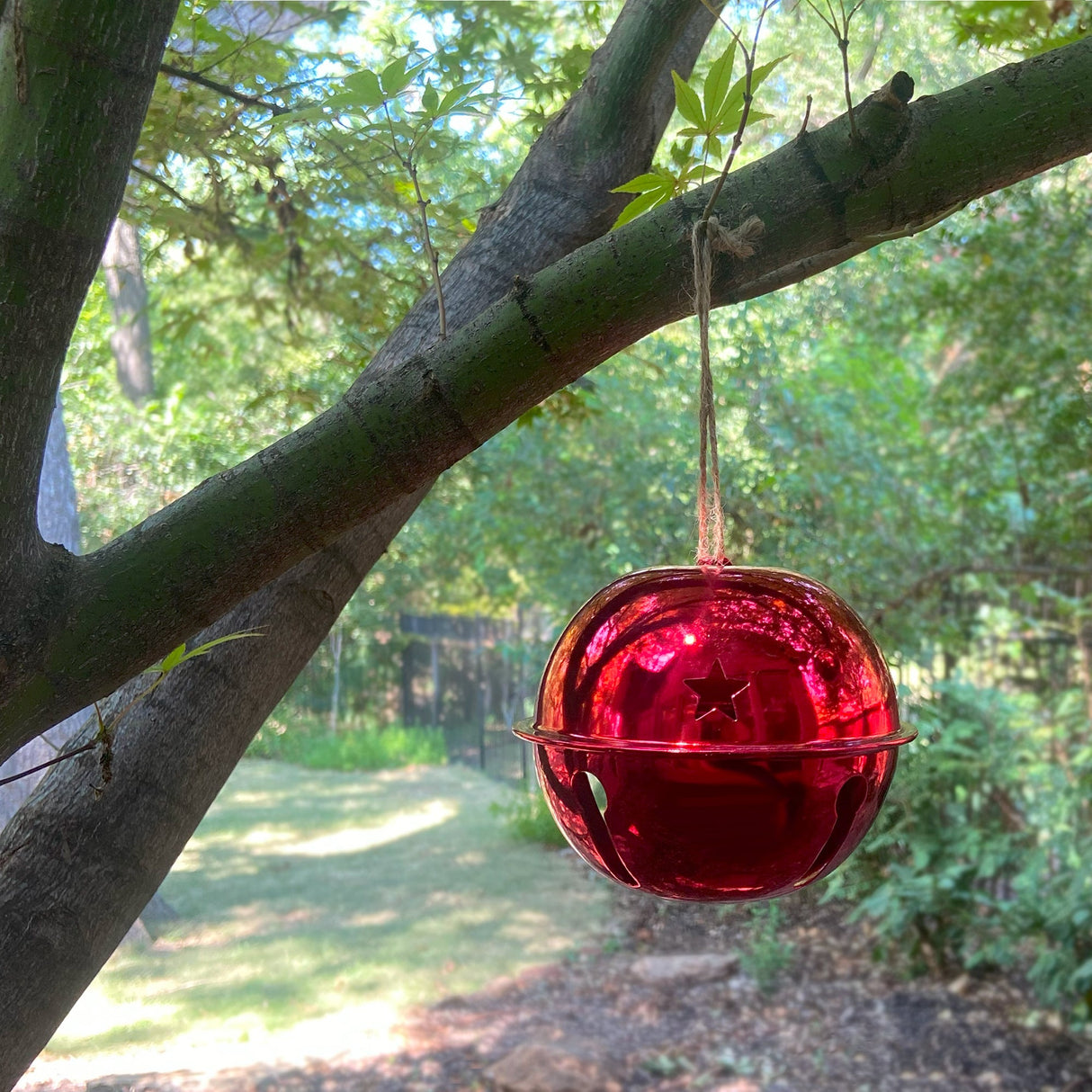 Christmas Ornament - Adapt Nesting Jingle Bells 120 Mm (4.7 Inch) - Gold, Silver, Red
