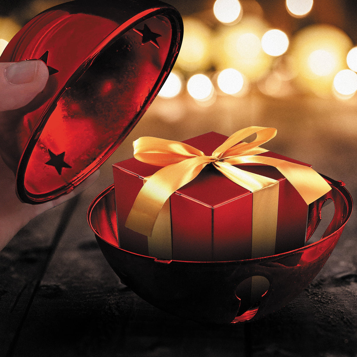 Christmas Ornament - Adapt Nesting Jingle Bells 120 Mm (4.7 Inch) - Gold, Silver, Red