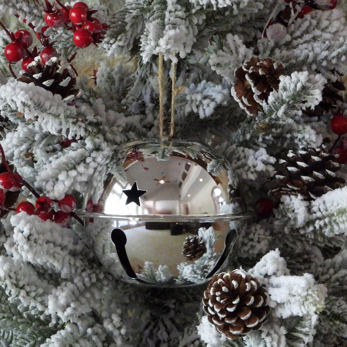 Christmas Ornament - Adapt Nesting Jingle Bells 120 Mm (4.7 Inch) - Gold, Silver, Red