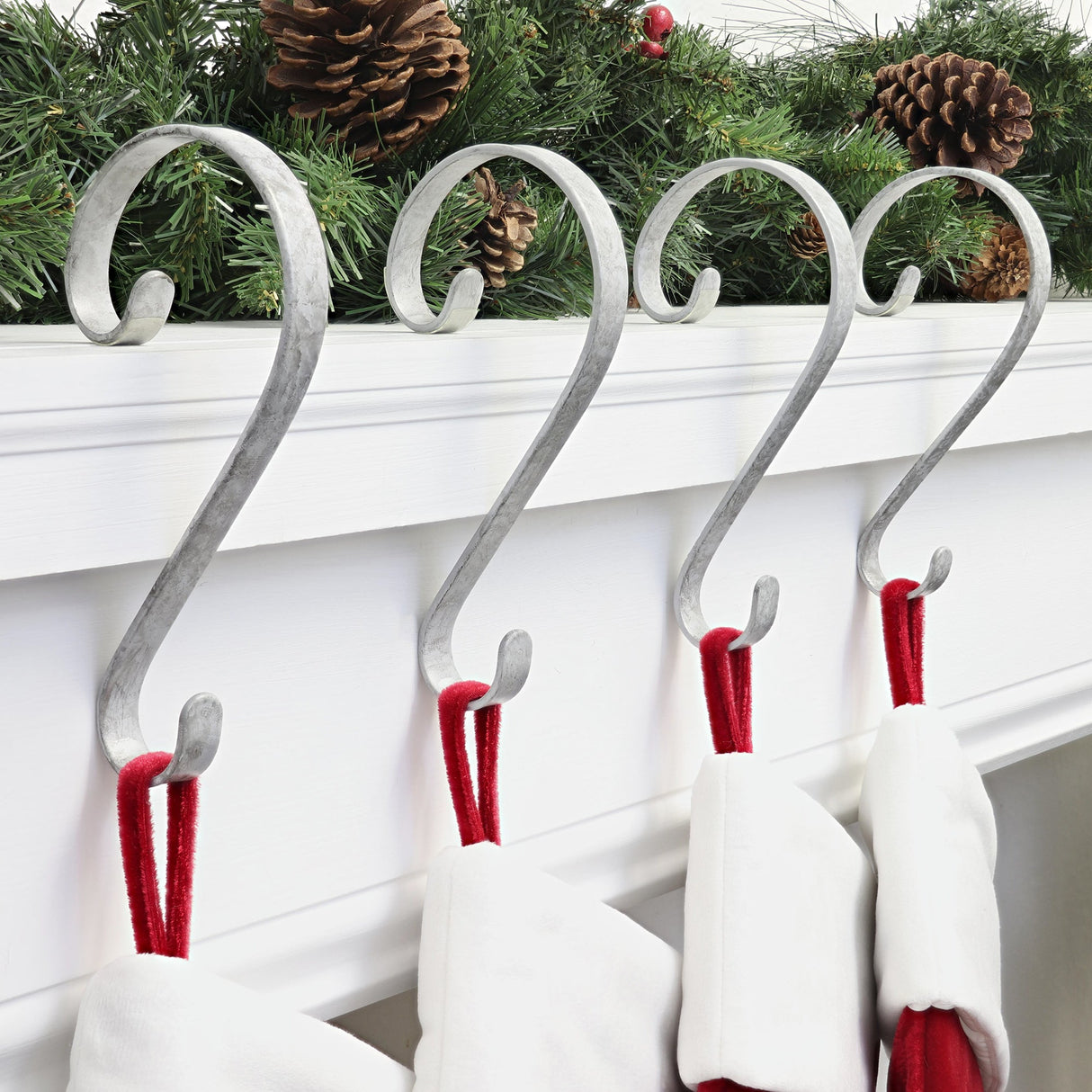 Stocking Holder - Stocking Scrolls?« - Galvanized Steel