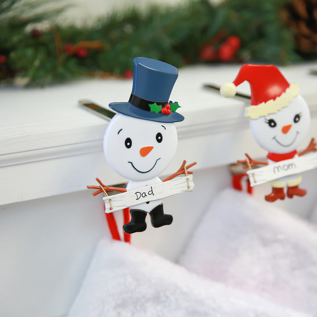 Stocking Holder - The Original MantleClip?« Stocking Holder With Snowman Family - Father Icon