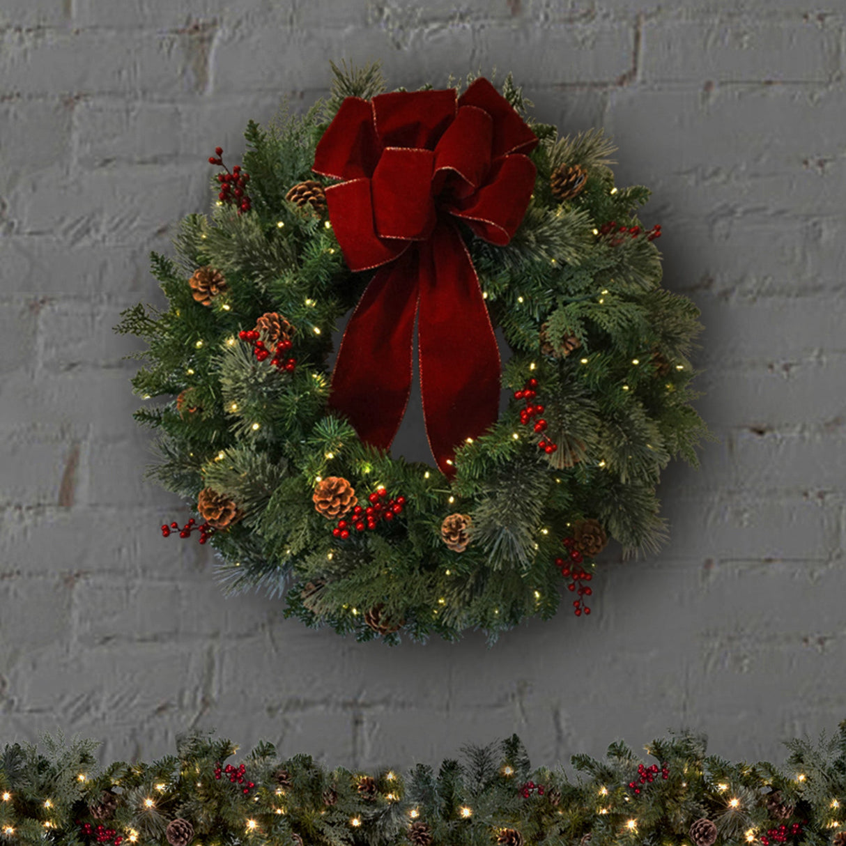 30 Inch Classic Pre-lit Wreath