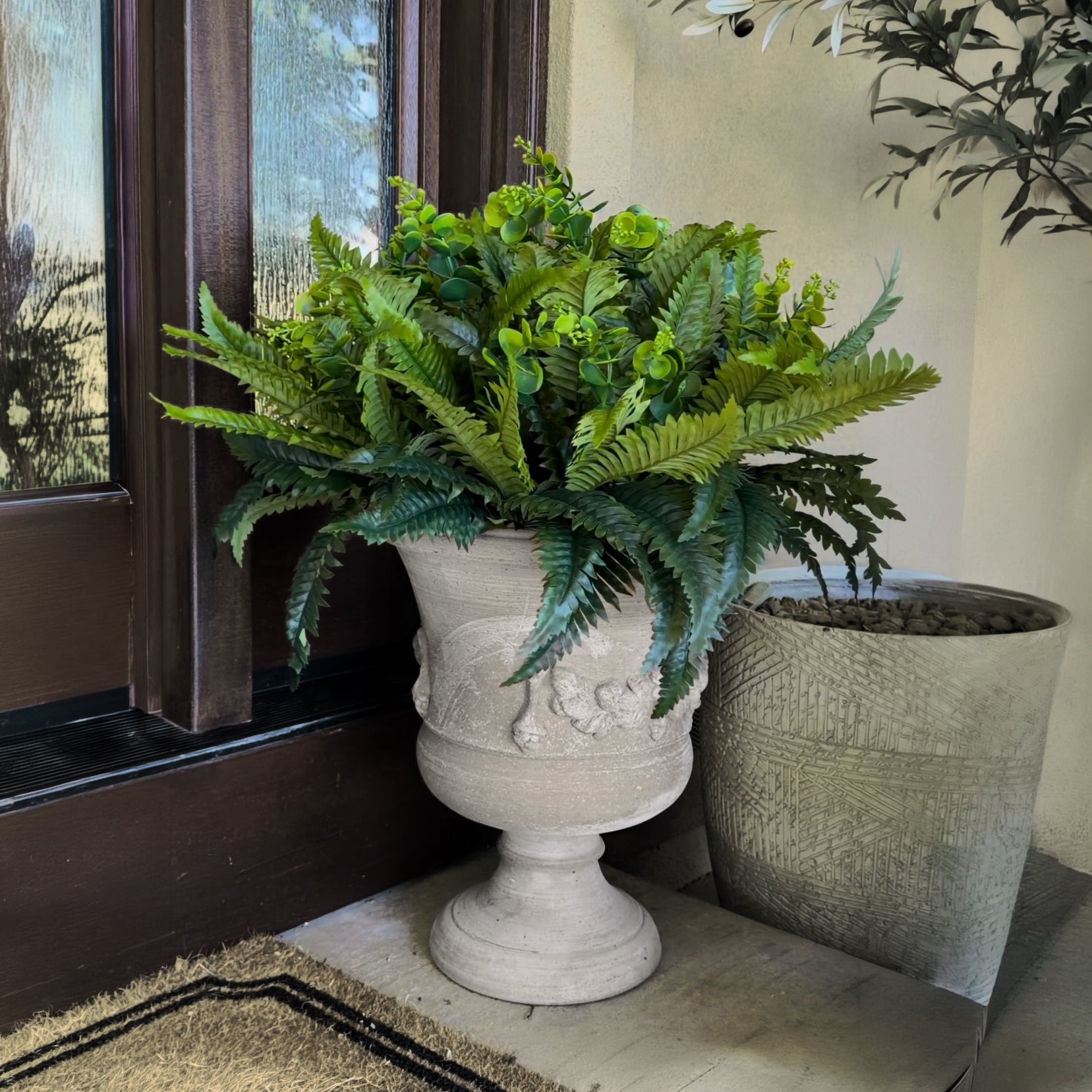 Haute Decor Fern and Eucalyptus Urn Filler - Thumbnail 2