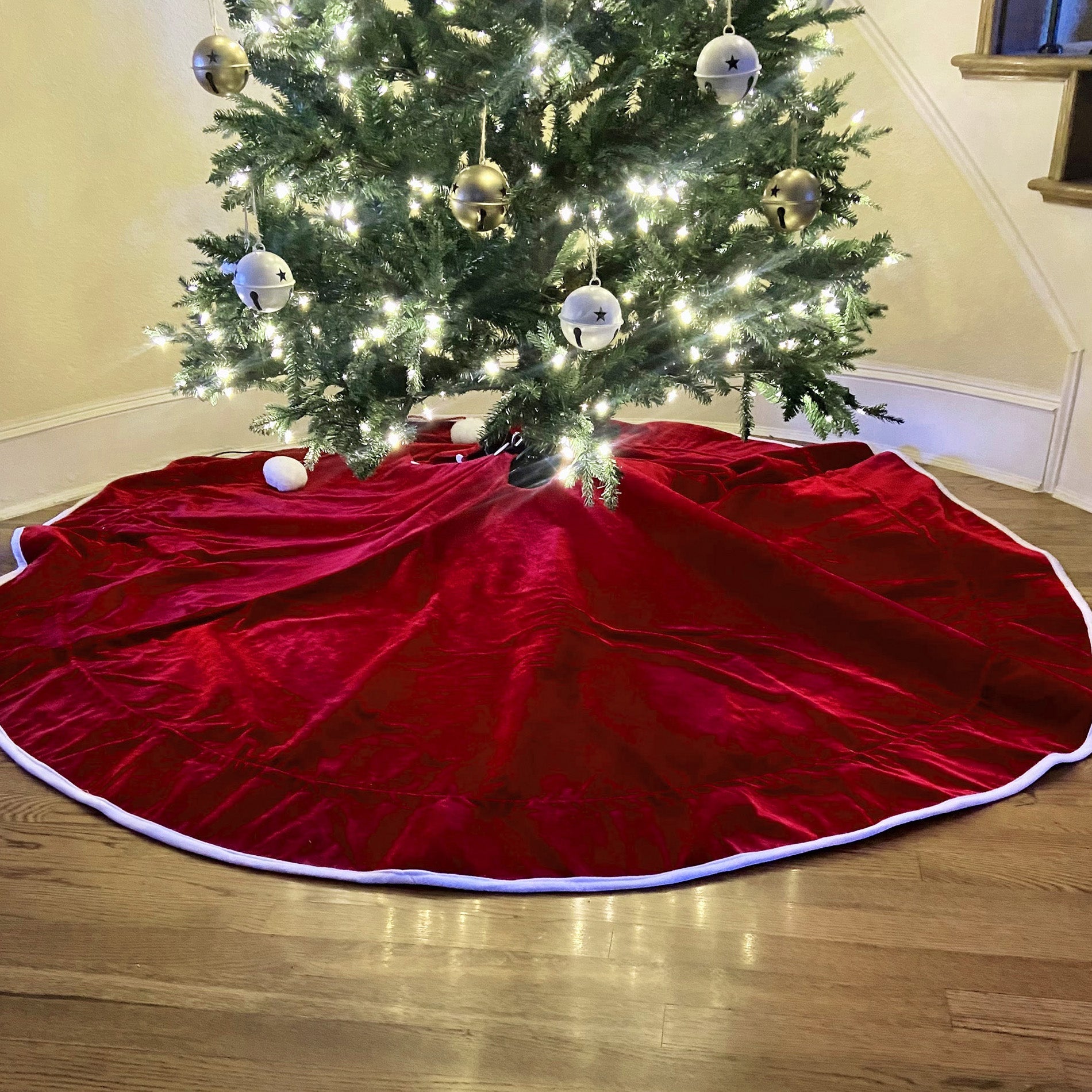 1pc Nightmare Before Christmas Tree Skirt Burgundy Soft Fabric Christmas  Tide Tree Floor Mat Embroidery Glitter