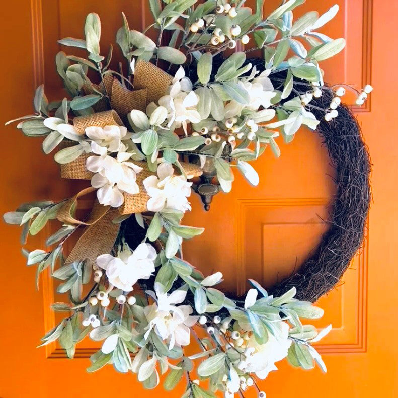 Wreaths & Garlands - 28 Inch Round Grapevine Hydrangea Wreath