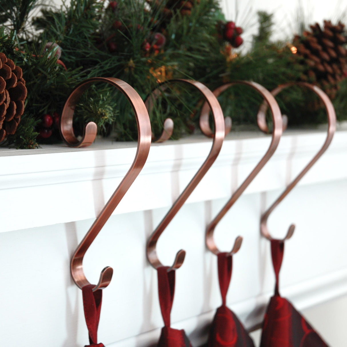 Stocking Holder - Stocking Scrolls?« - Brushed Copper