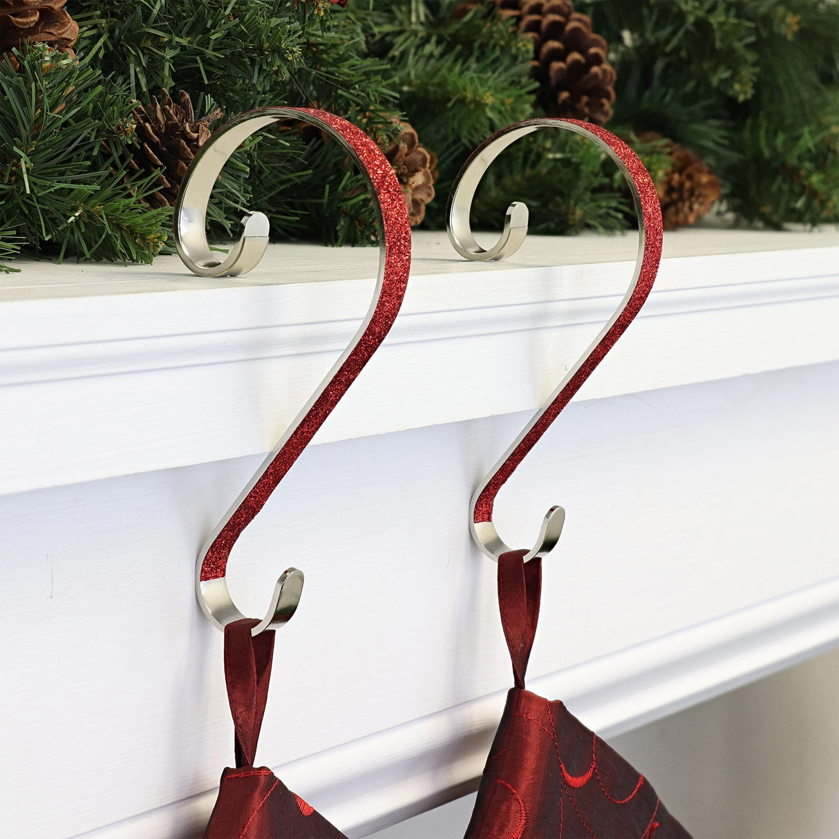 Stocking Holder - Stocking Scrolls?« - Glitter Red