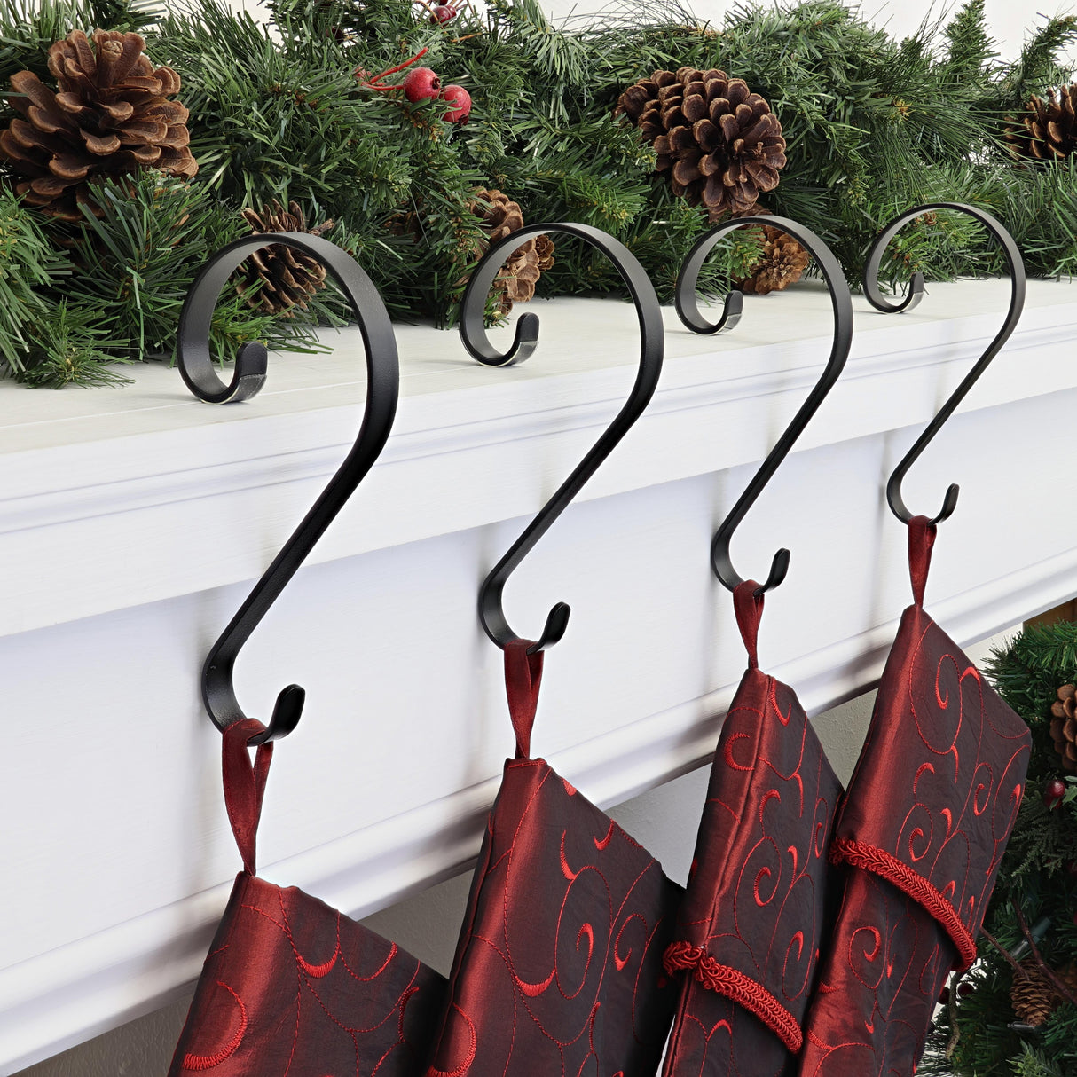 Stocking Holder - Stocking Scrolls?« - Matte Black