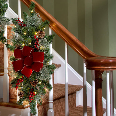 Swags - 26 Inch Classic Pre-lit Christmas Staircase Swag