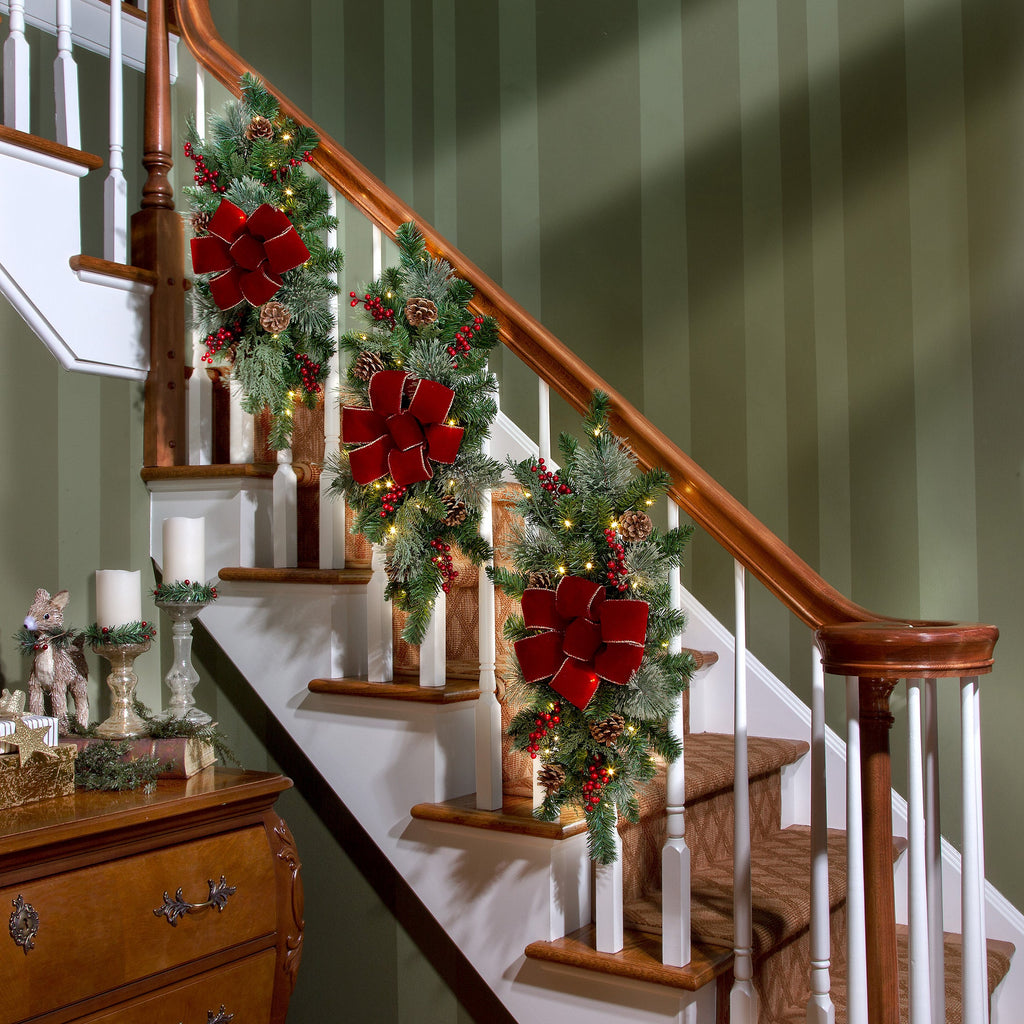 Swags - 26 Inch Classic Pre-lit Christmas Staircase Swag