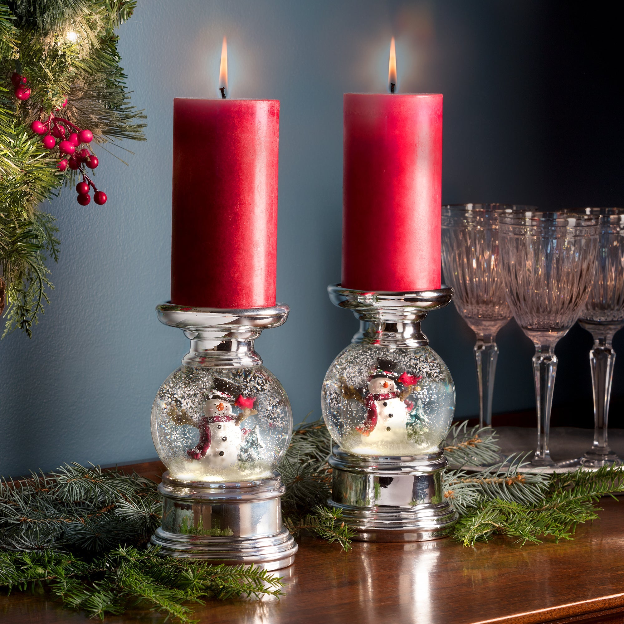 Christmas Candles - Decorating with Christmas Candles and Holders